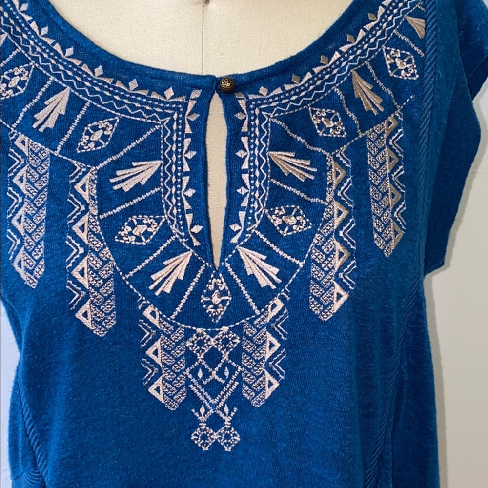 Lucky Brand Blue W/Gold Top Size Medium